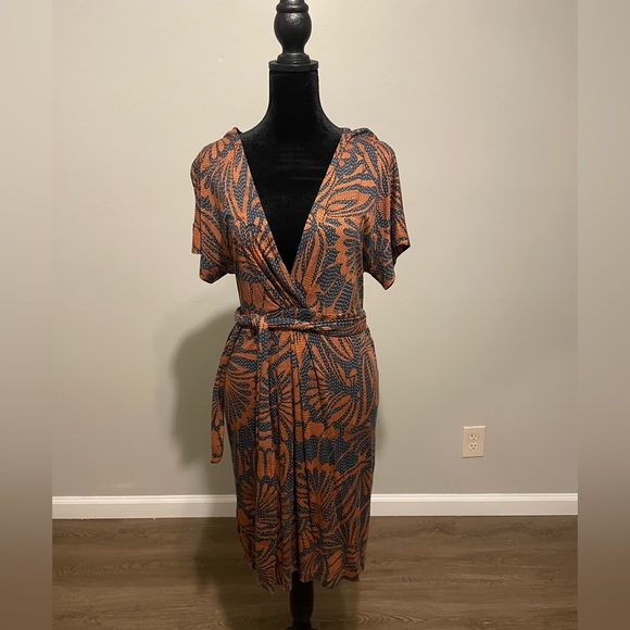 BCBGMaxAzria Dresses & Skirts - BCBG MAXAZRIA Dress